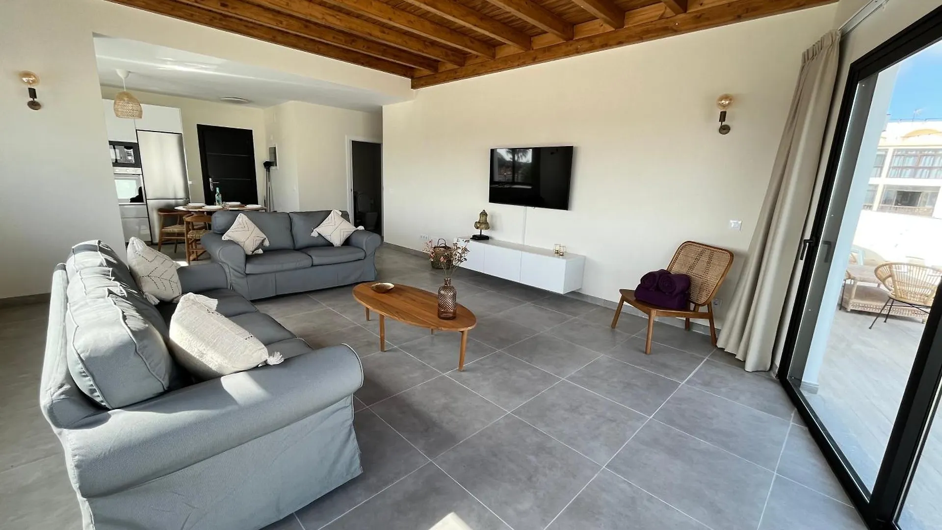 Arena Sunrise - Sea View And Main Street Apartment Corralejo
